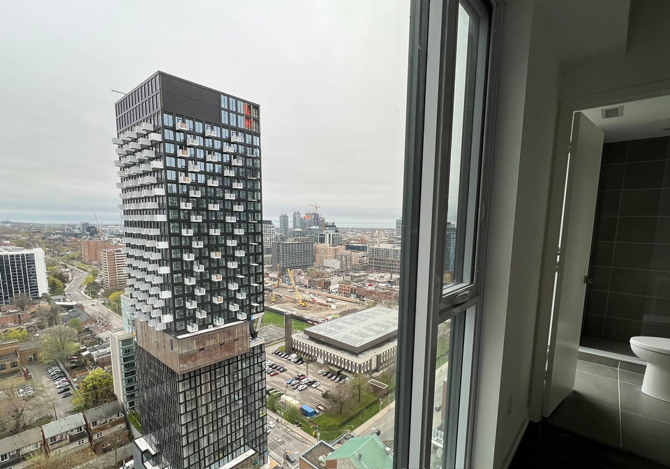 65-mutual-street-toronto-ontario-c12361320