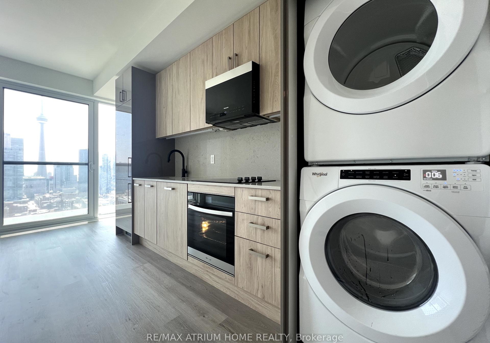 280-dundas-street-w-toronto-ontario-c12361341