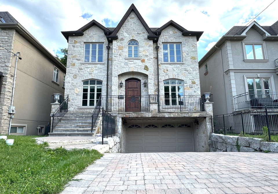 517-glengarry-avenue-toronto-ontario-c12361382