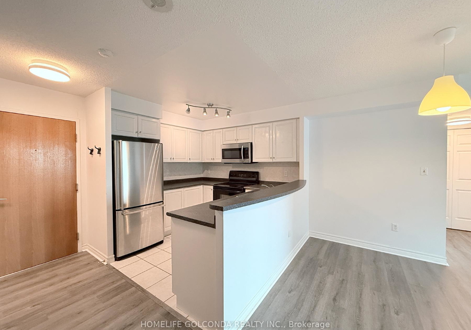 7-lorraine-drive-toronto-ontario-c12361400