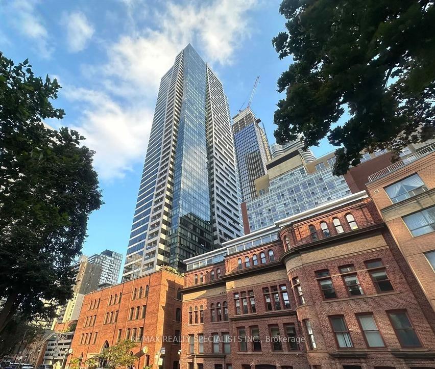 5-st-joseph-street-toronto-ontario-c12361676
