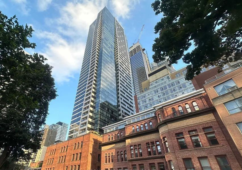 5-st-joseph-street-toronto-ontario-c12361676