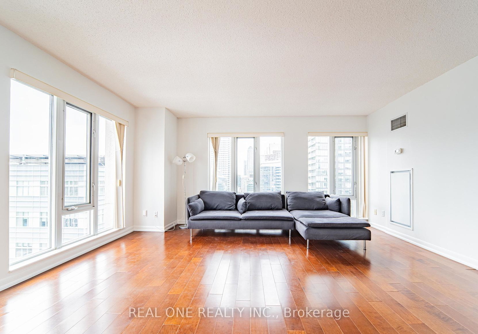 210-victoria-street-toronto-ontario-c12361842