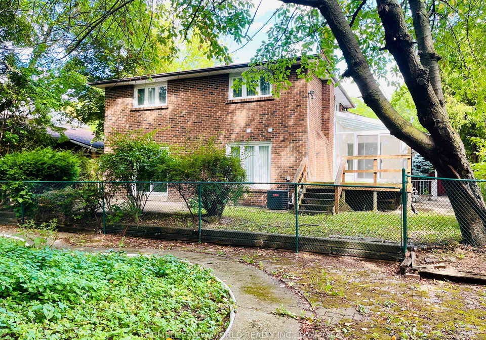 219-dunview-avenue-north-york-ontario-c12361875