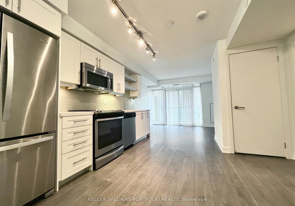 525-adelaide-street-w-toronto-ontario-c12361918