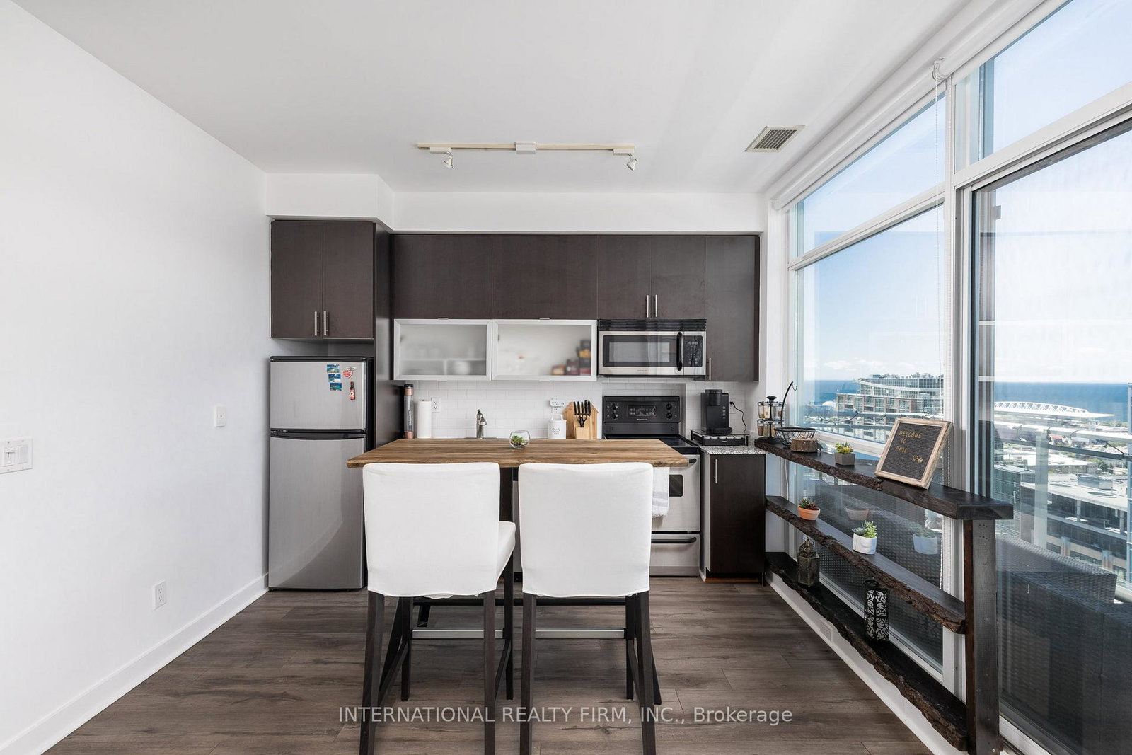 80-western-battery-road-toronto-ontario-c12362183