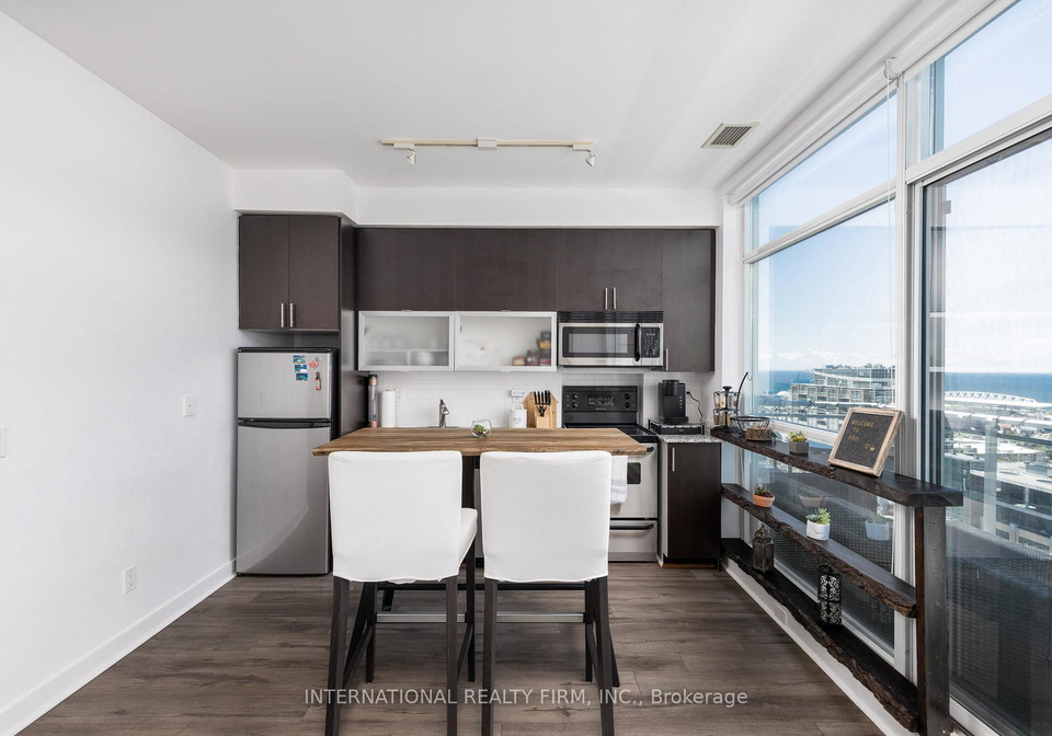 80-western-battery-road-toronto-ontario-c12362183