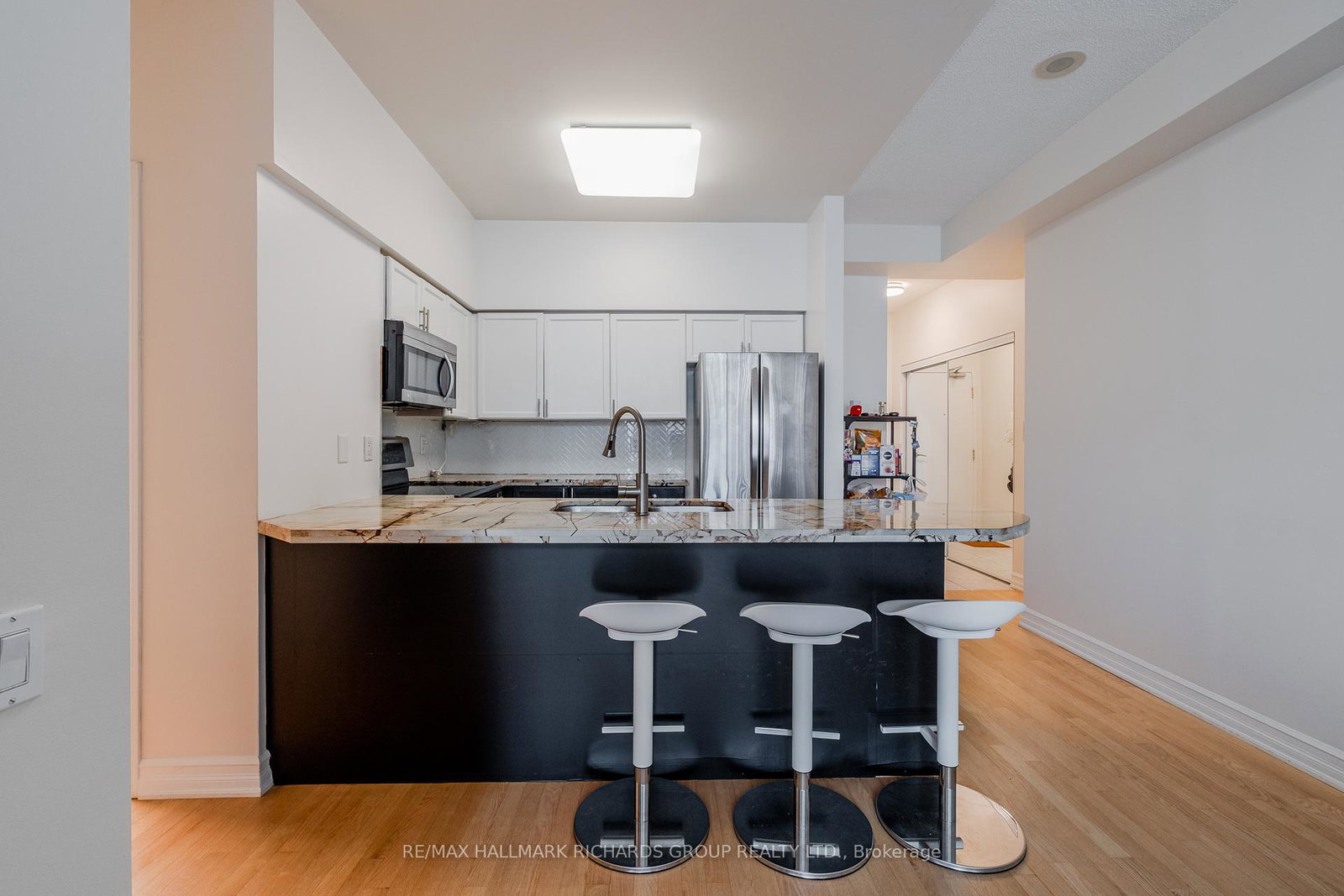 33-empress-avenue-north-york-ontario-c12362542