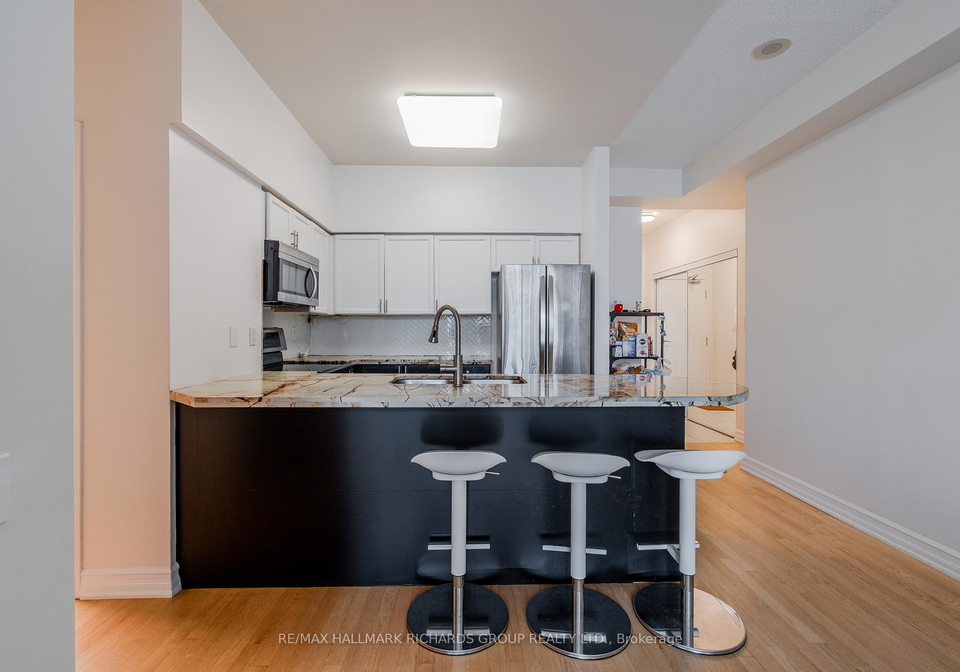 33-empress-avenue-north-york-ontario-c12362542