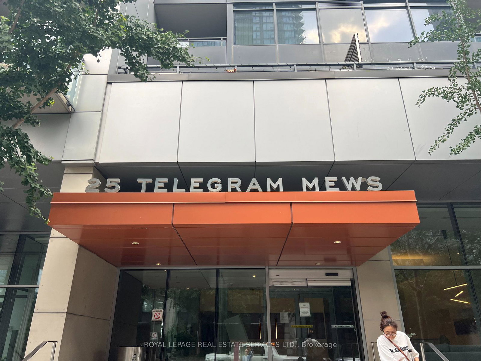 25-telegram-mews-toronto-ontario-c12362550