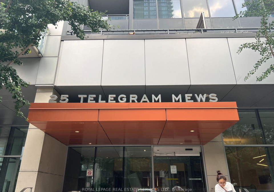 25-telegram-mews-toronto-ontario-c12362550