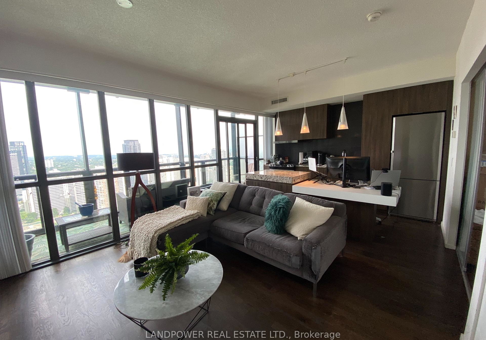 101-charles-street-e-toronto-ontario-c12362571