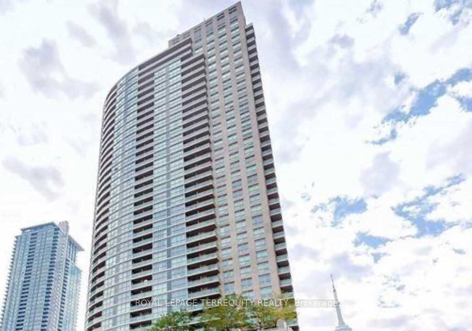 18-yonge-street-toronto-ontario-c12362572
