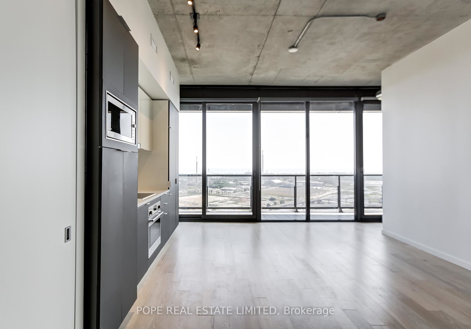 170-bayview-avenue-toronto-ontario-c12362683