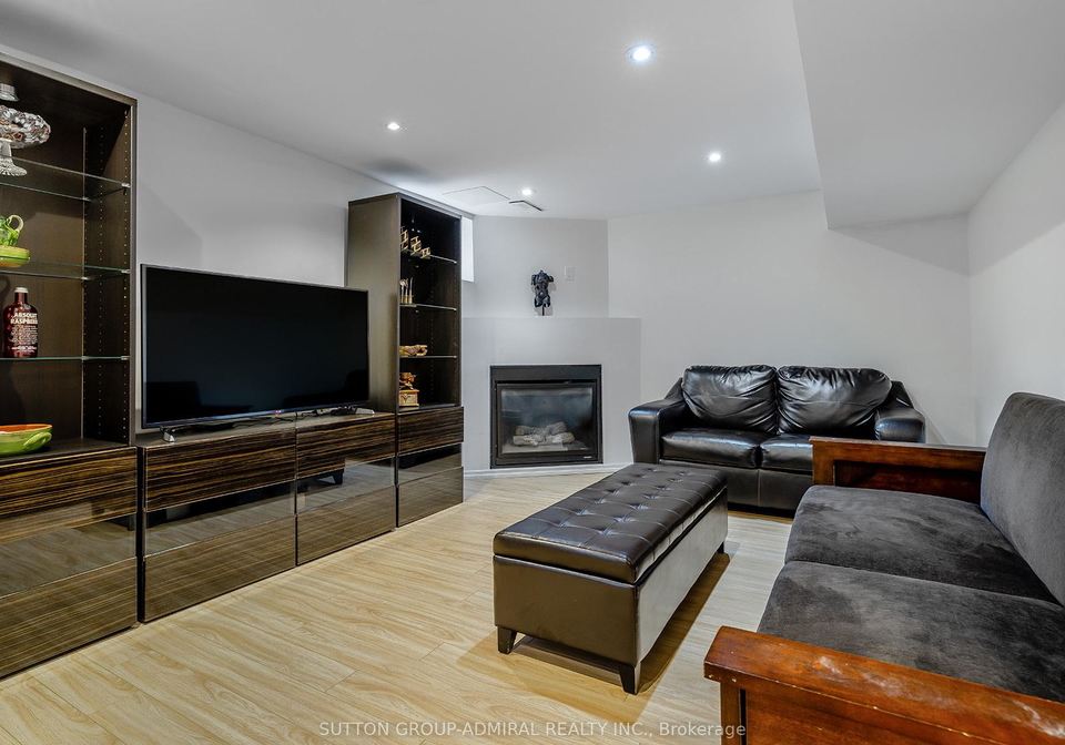 19-nevada-avenue-north-york-ontario-c12362741