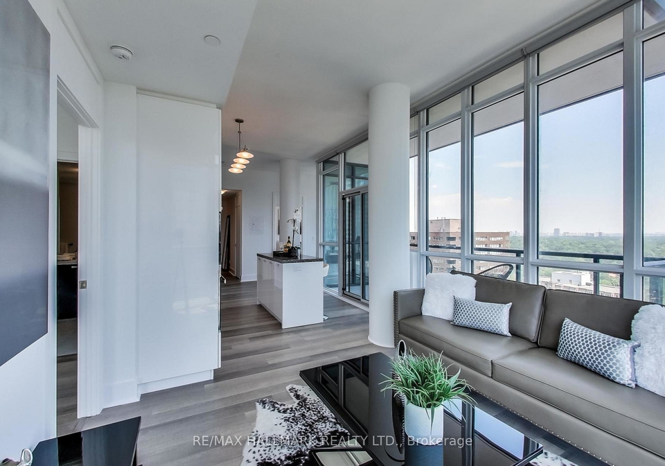 32-davenport-road-toronto-ontario-c12362839