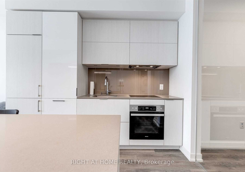15-lower-jarvis-street-toronto-ontario-c12362960