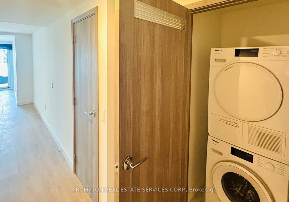 3-concord-cityplace-way-toronto-ontario-c12363231