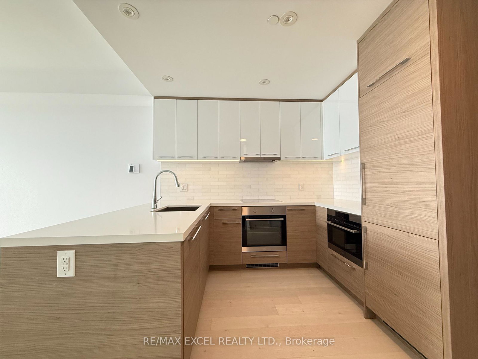 488-university-avenue-toronto-ontario-c12363236