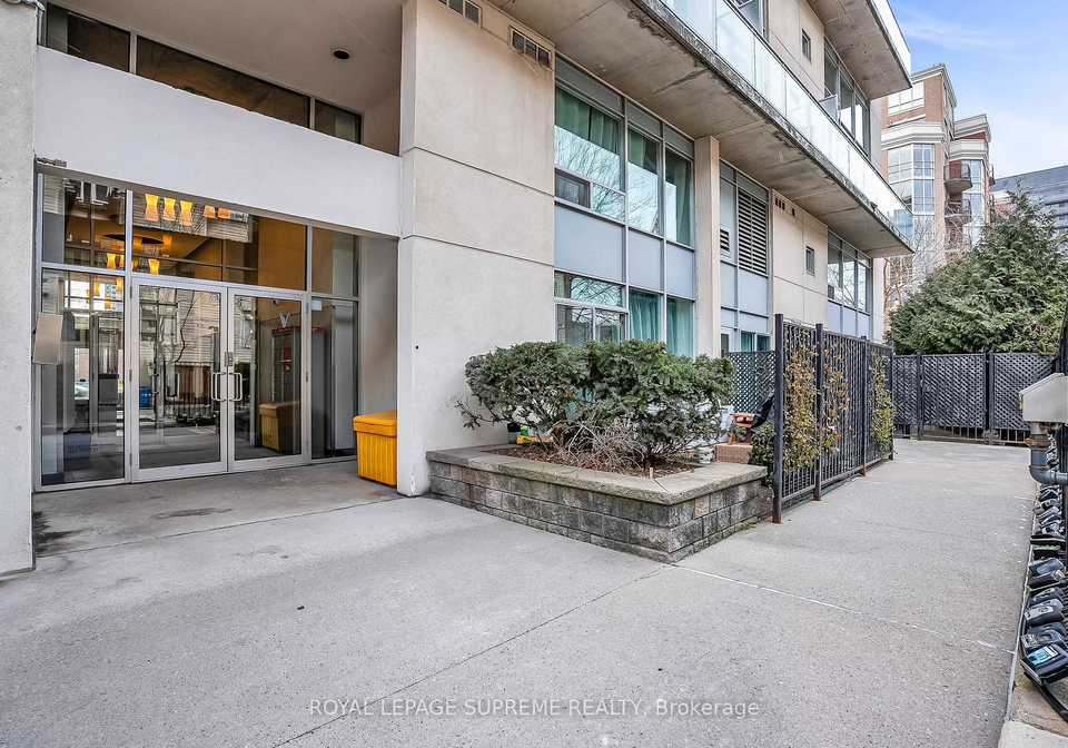 954-king-street-w-toronto-ontario-c12363349
