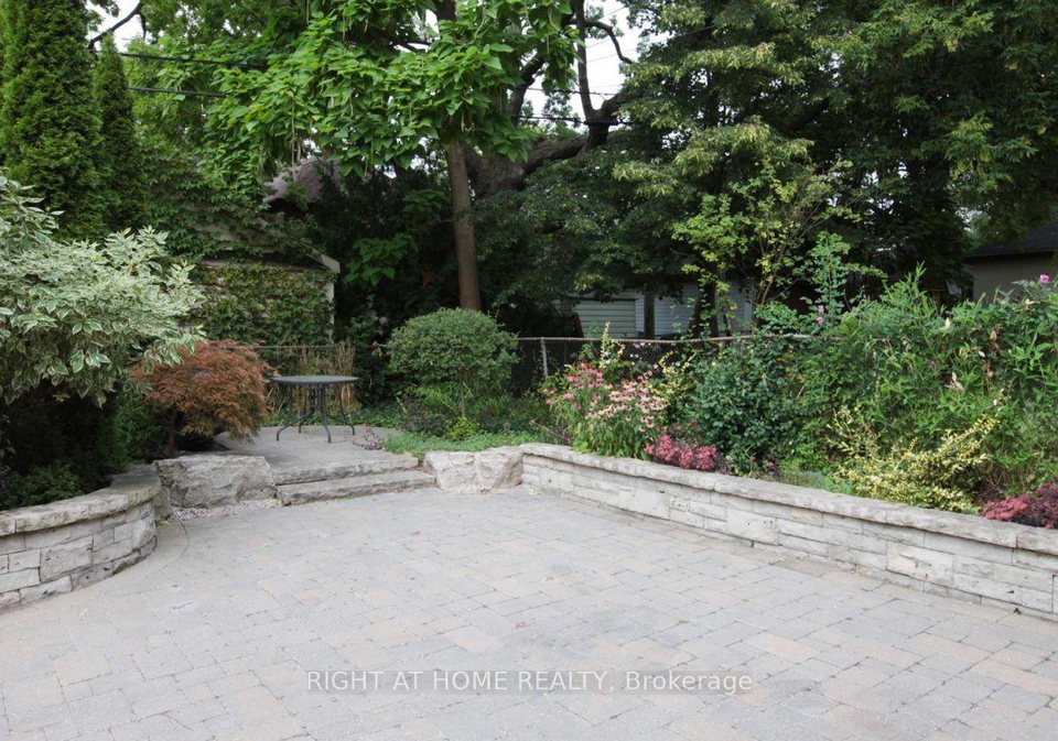906-avenue-road-toronto-ontario-c12363366