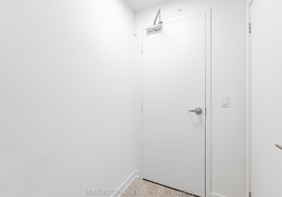 69-curlew-drive-north-york-ontario-c12363383