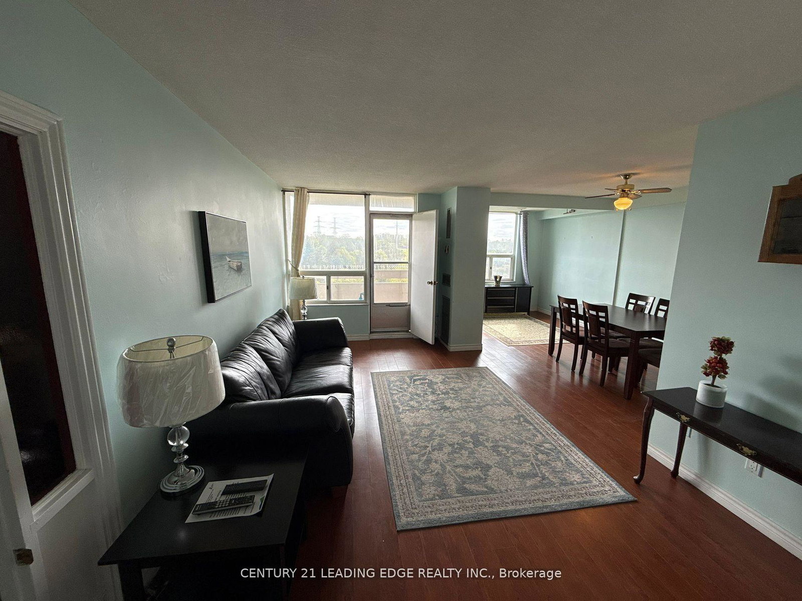 20-edgecliff-golfway-east-york-ontario-c12363401