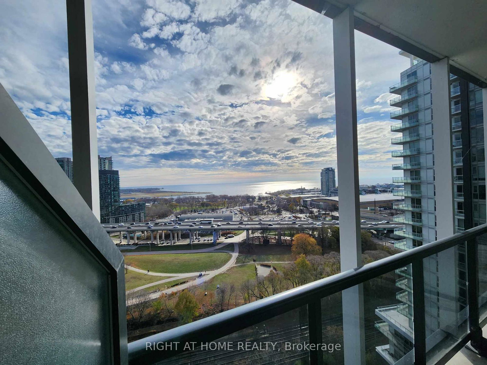 30-ordnance-street-toronto-ontario-c12363705