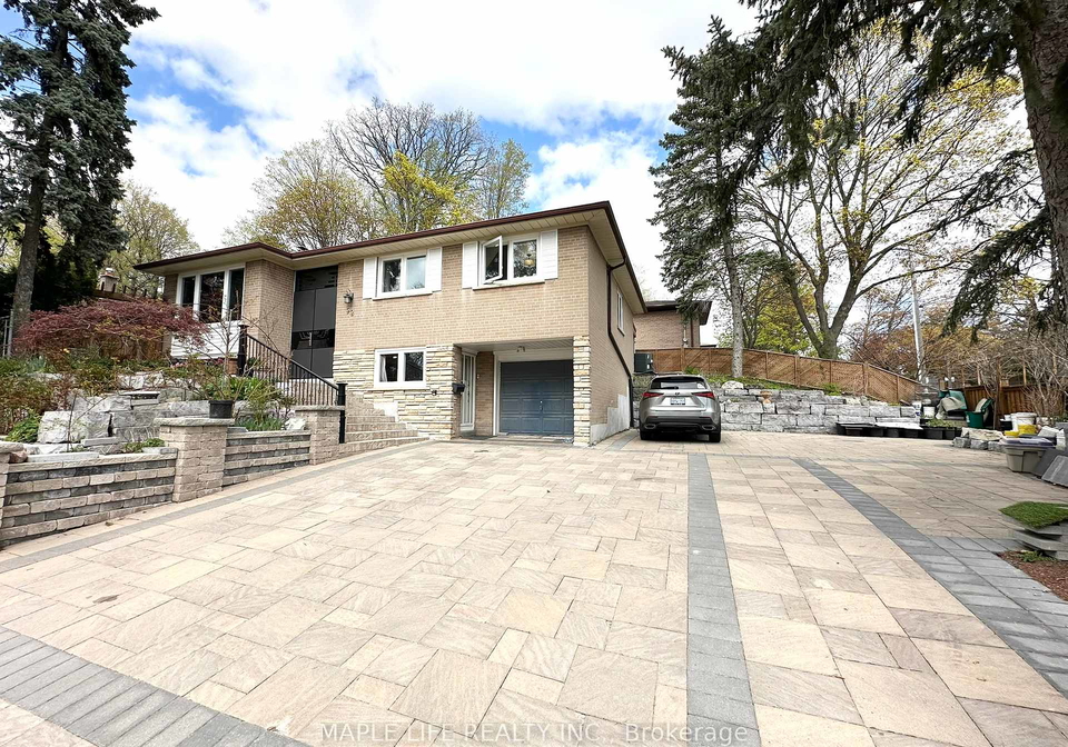 92-rameau-drive-north-york-ontario-c12363731