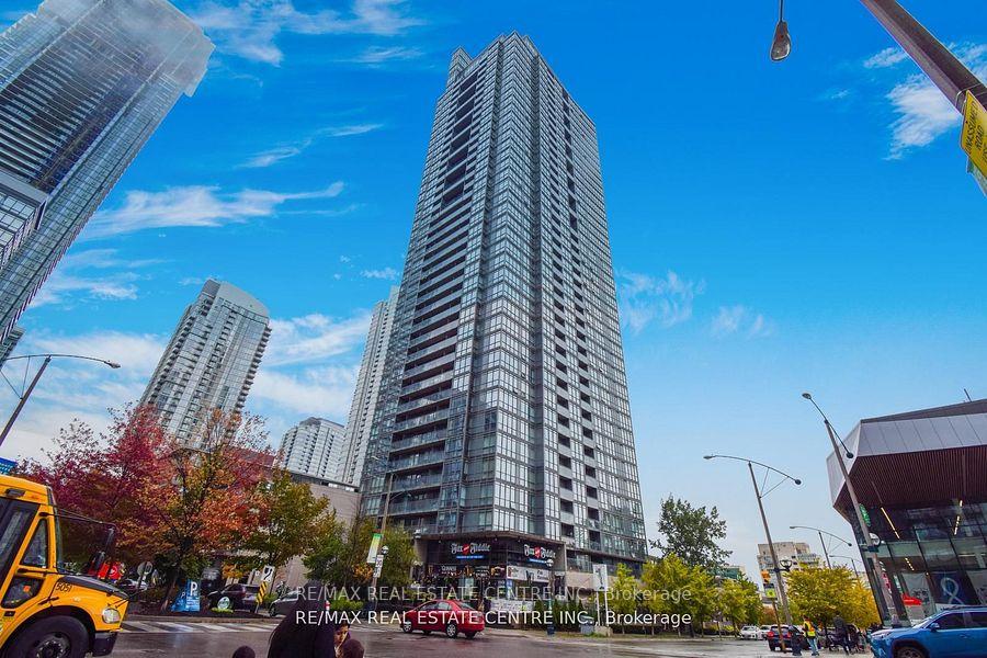 15-fort-york-boulevard-toronto-ontario-c12363738