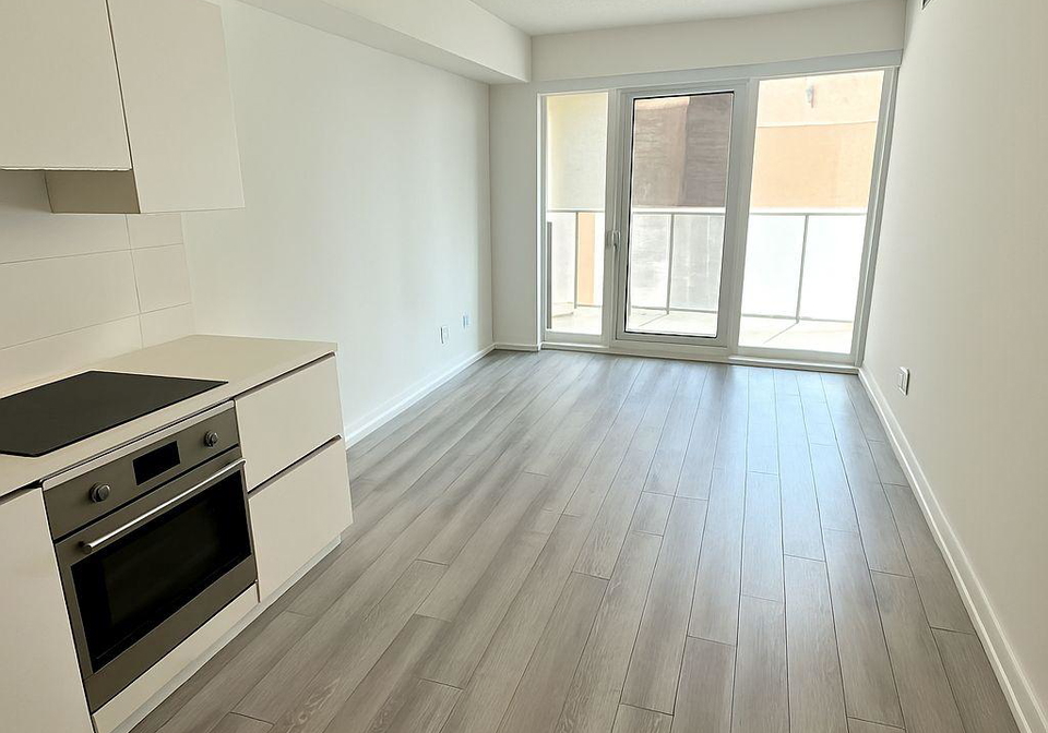 230-simcoe-street-toronto-ontario-c12363828