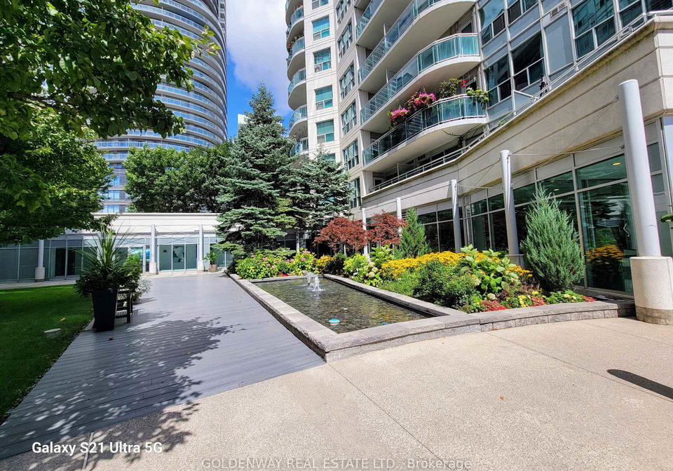 600-queens-quay-w-toronto-ontario-c12363855