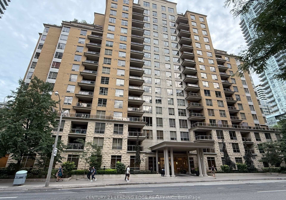 123-eglinton-avenue-e-toronto-ontario-c12363894