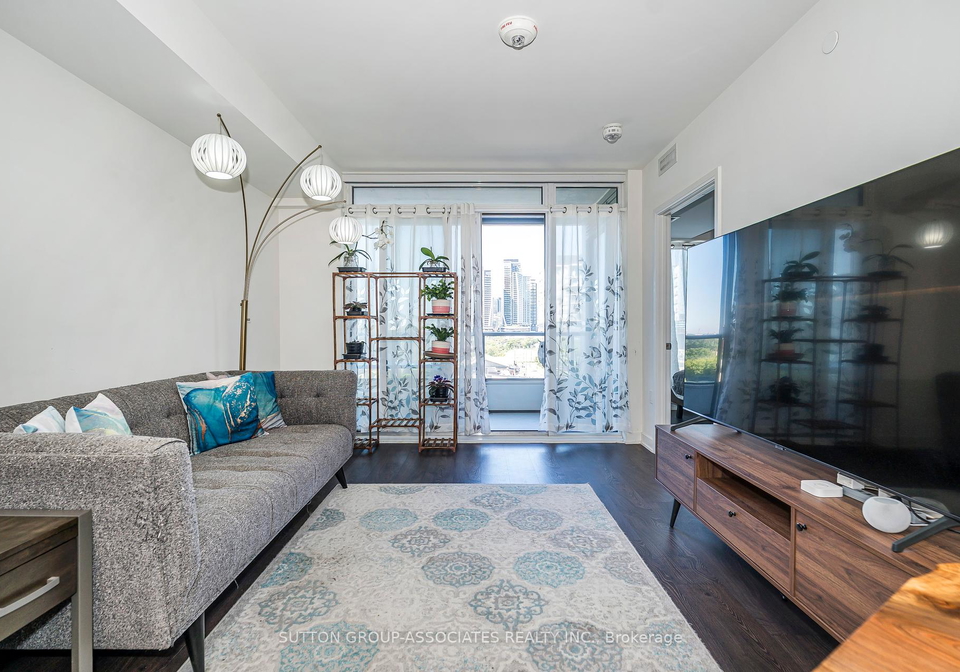 27-bathurst-street-toronto-ontario-c12363907