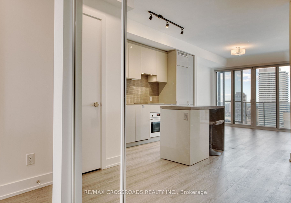 7-grenville-street-toronto-ontario-c12363951