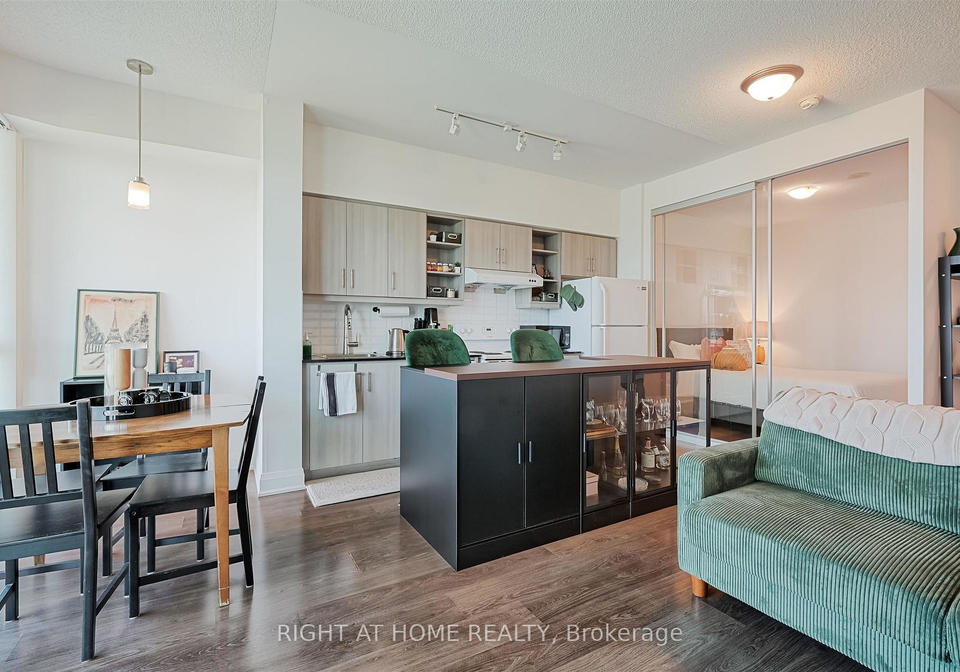 160-vanderhoof-avenue-east-york-ontario-c12364064