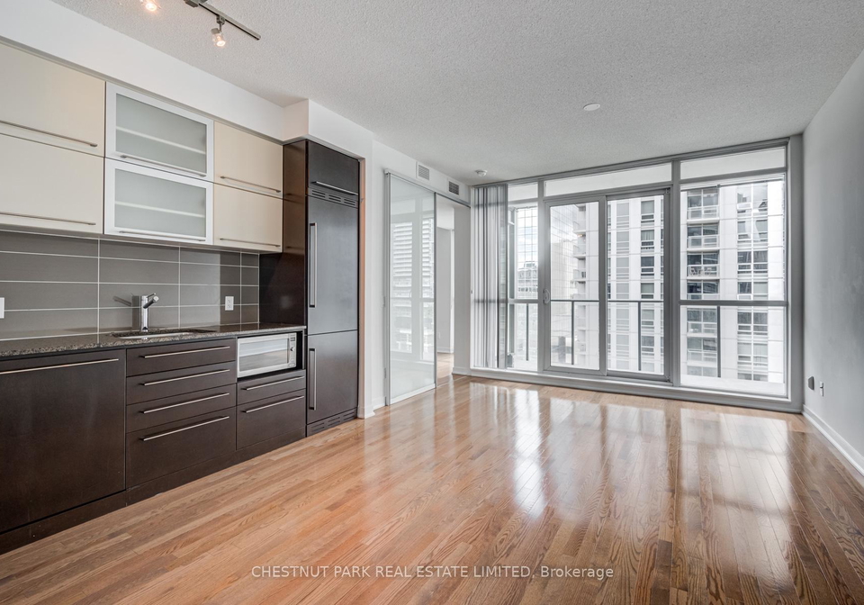 770-bay-street-toronto-ontario-c12364138