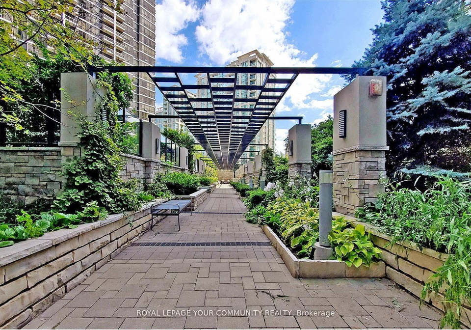 2-anndale-drive-north-york-ontario-c12364169