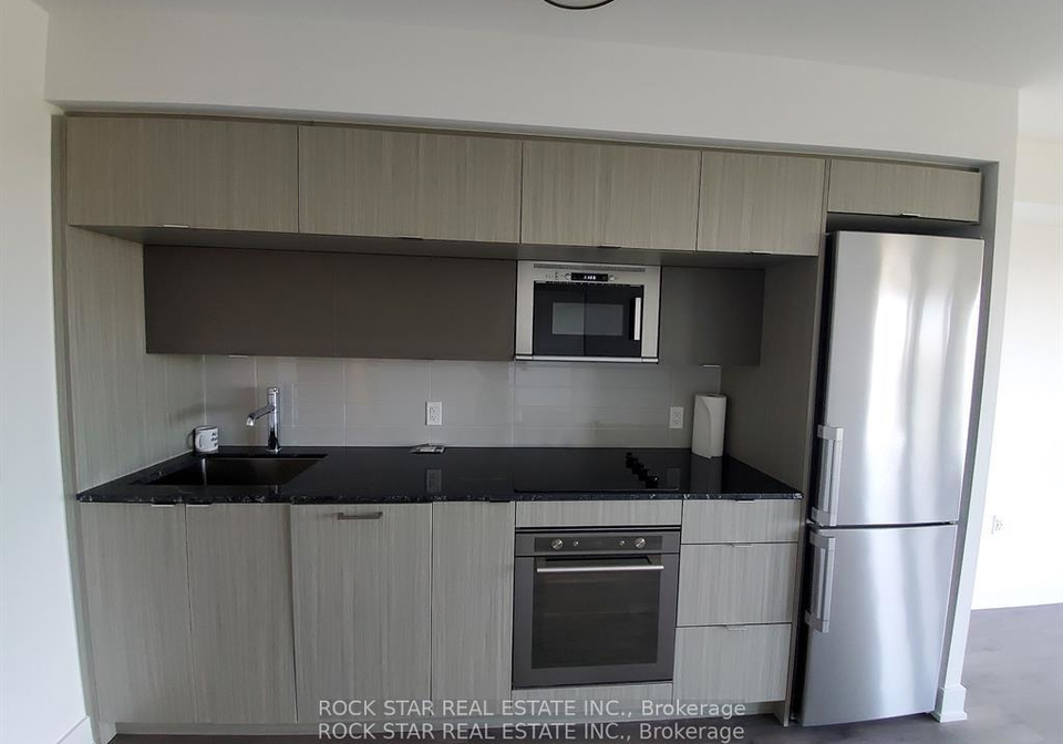 585-bloor-street-e-toronto-ontario-c12364367