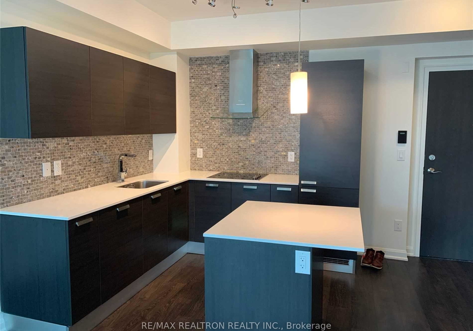 9-bogert-avenue-toronto-ontario-c12364448