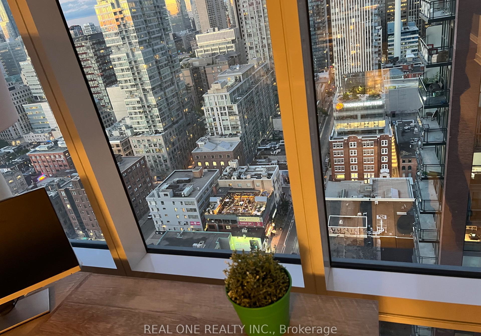 295-adelaide-street-w-toronto-ontario-c12364675