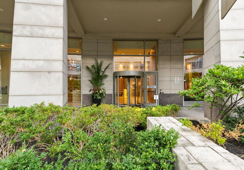 2191-yonge-street-toronto-ontario-c12364735