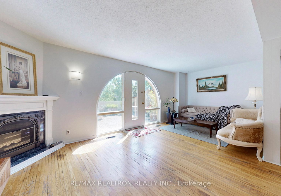 6-esterbrooke-avenue-north-york-ontario-c12364751