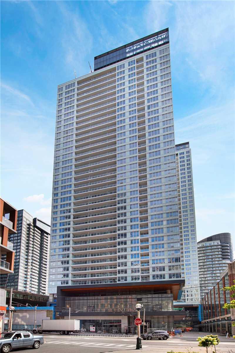 19-bathurst-street-w-toronto-ontario-c12364791