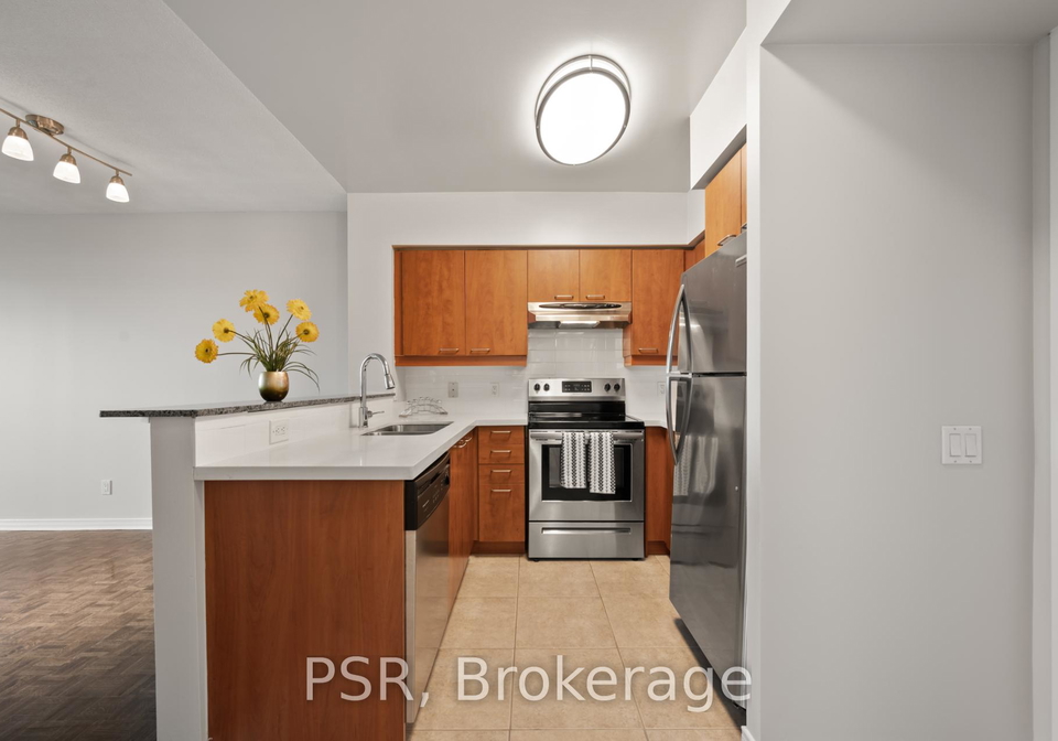 515-rosewell-avenue-toronto-ontario-c12364834