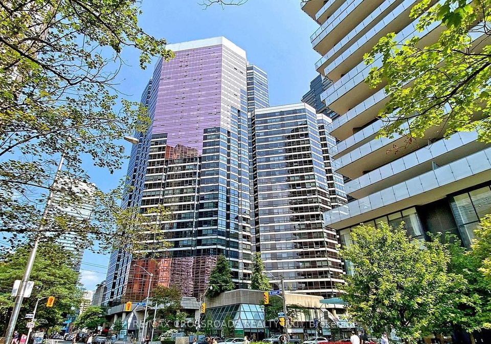 1001-bay-street-n-toronto-ontario-c12364900