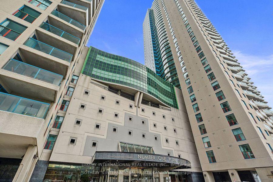 99-harbour-square-toronto-ontario-c12365094
