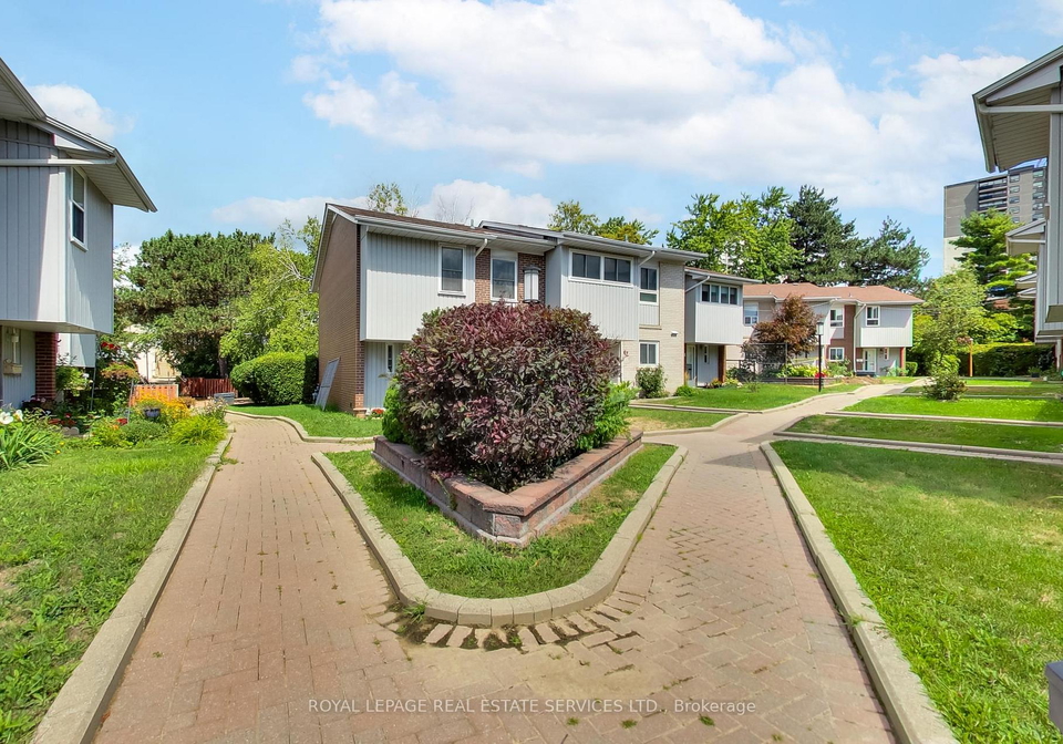 6-leith-hill-road-north-york-ontario-c12365191