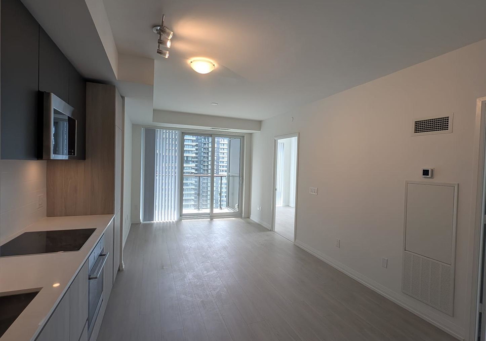 28-widmer-street-toronto-ontario-c12365224