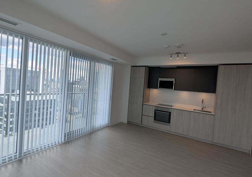 28-widmer-street-toronto-ontario-c12365312